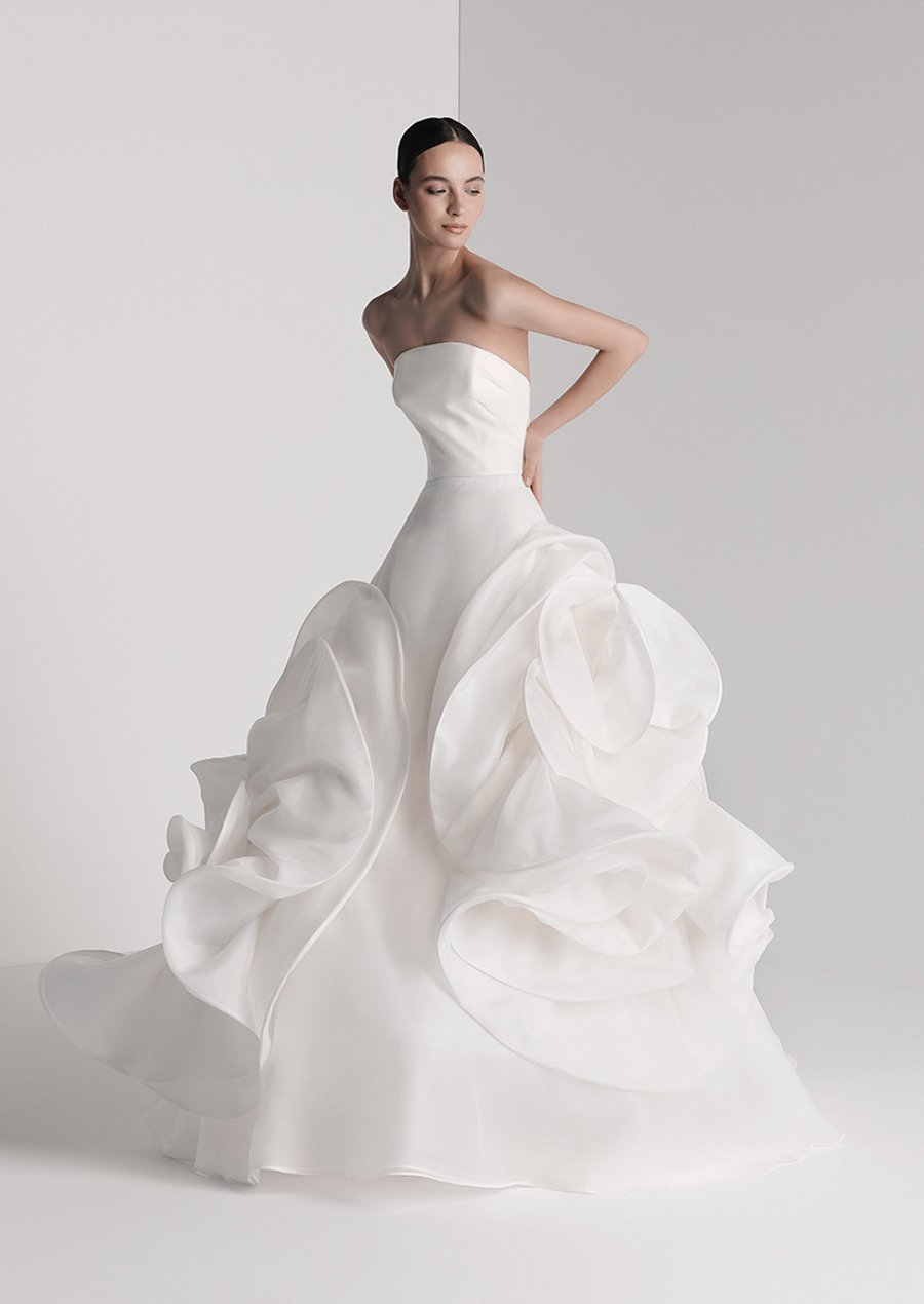 Uppige Brautkleider Brautkollektion Antonio Riva Hochzeit Um 3