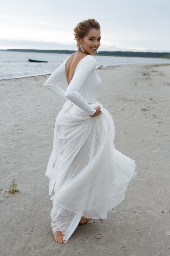 Nordic Simplicity Sadoni Brautmode Aus Norwegen Hochzeit Um 3